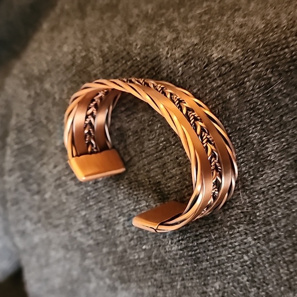 VTG Copper cuff bracelet - Picture 2 of 2
